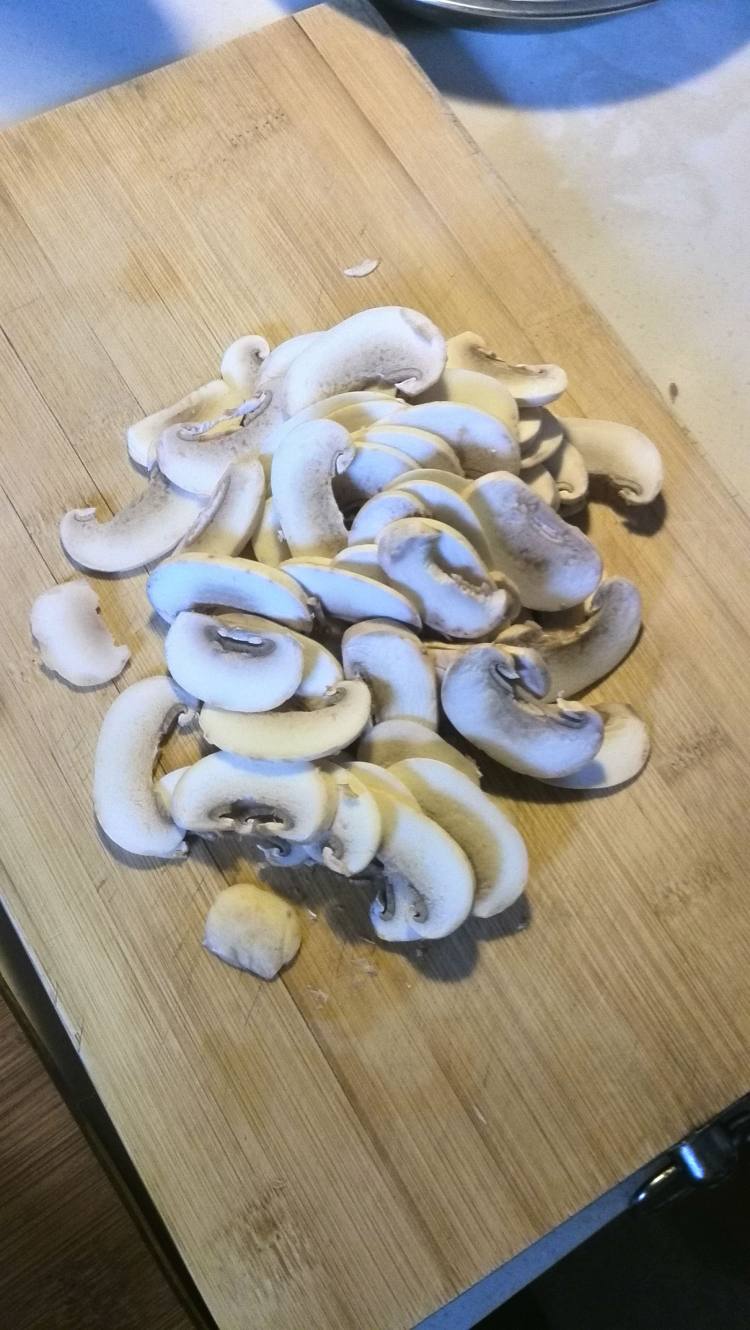 芝边花式披萨步骤13