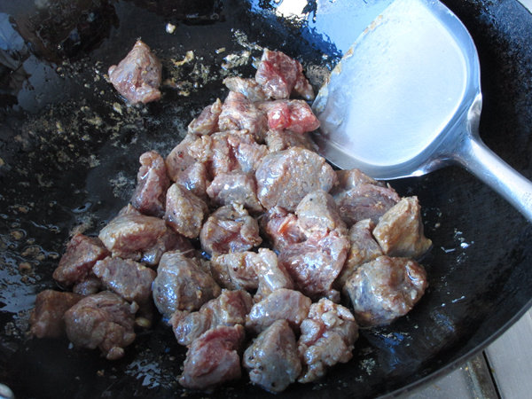 法式黑椒牛肉披萨步骤8