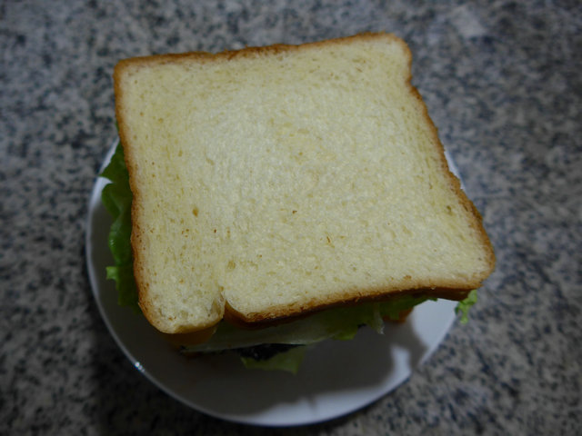 鸡蛋牛排三明治步骤8