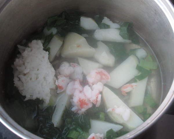 鲜虾翡翠土豆泥步骤7