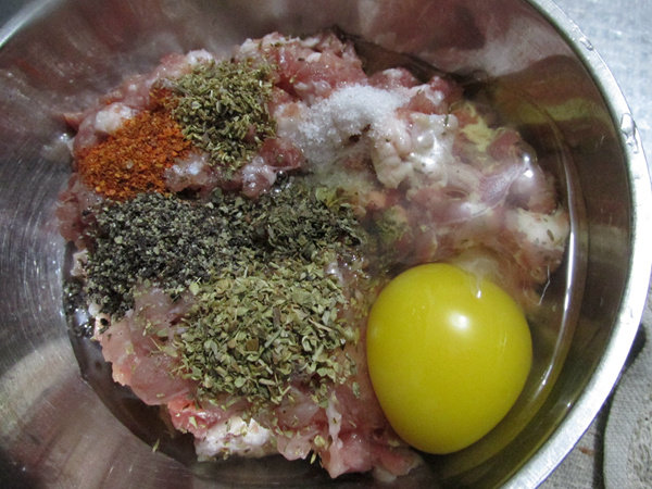 芝加哥馅饼披萨步骤4