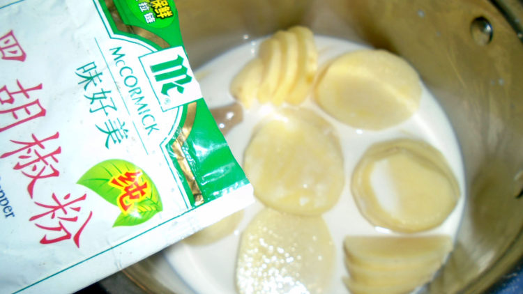 迷迭香芝士焗土豆步骤4
