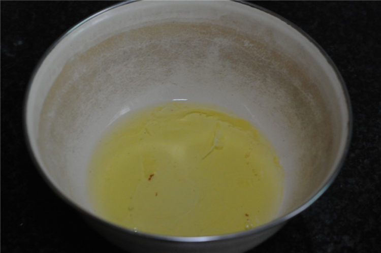 小熊紫薯卷步骤1