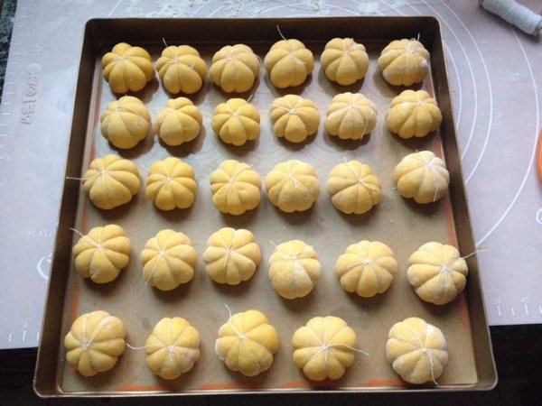 南瓜小餐包步骤7