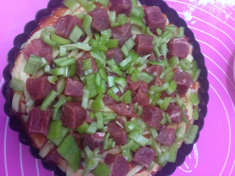 牛肉青椒披萨步骤7