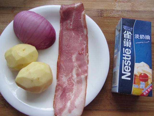 培根土豆浓汤步骤1
