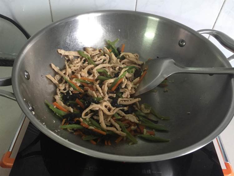 【手工美食】鸡丝时蔬步骤7
