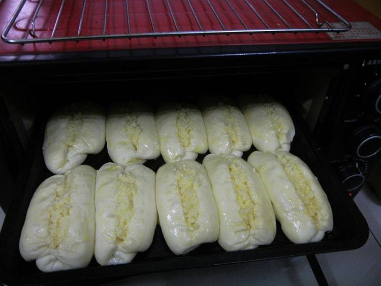 椰蓉小餐包步骤20