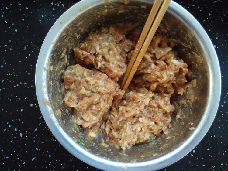 猪肉蛋堡步骤5
