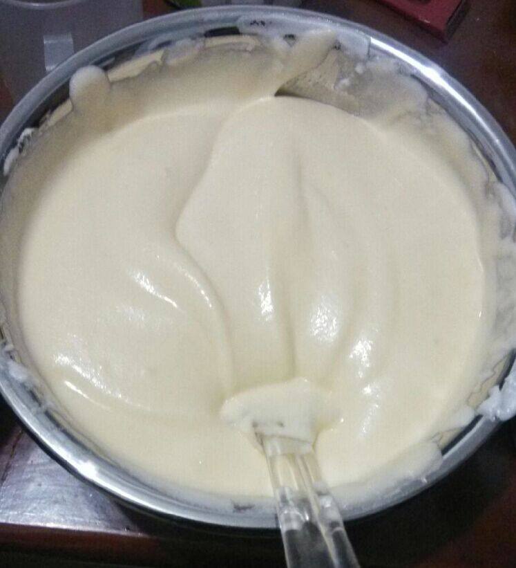 鲜嫩蛋糕卷步骤3