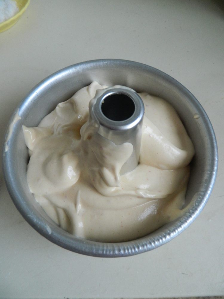 六寸草莓戚风蛋糕步骤15