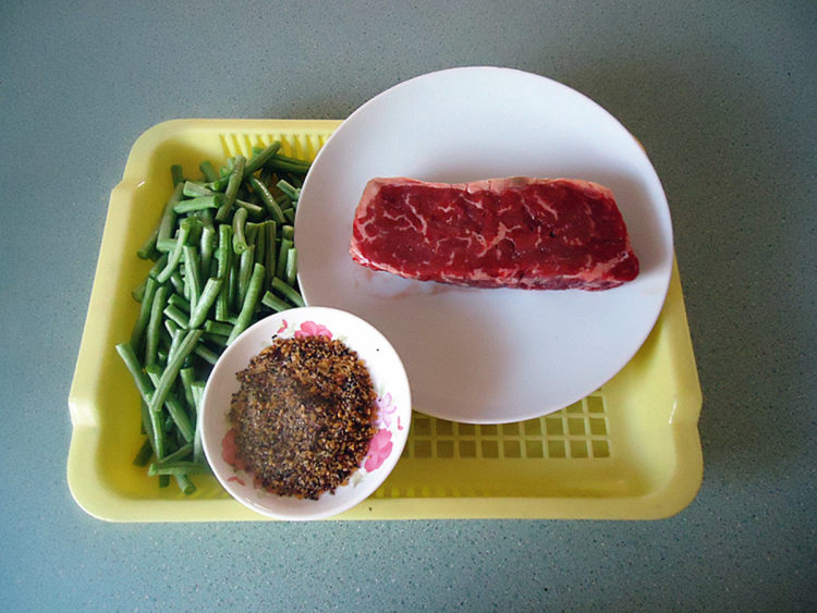 简易煎牛排步骤2