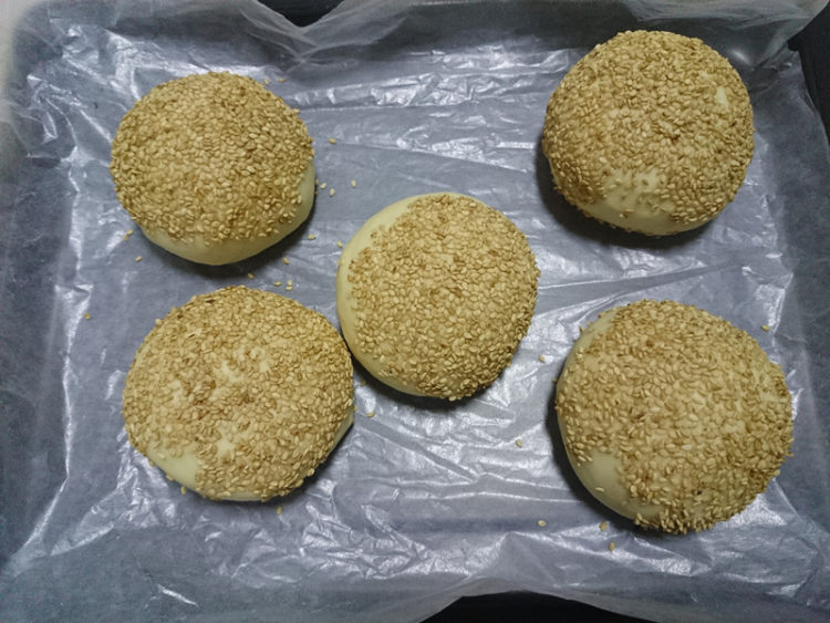 鸡蛋火腿汉堡步骤6