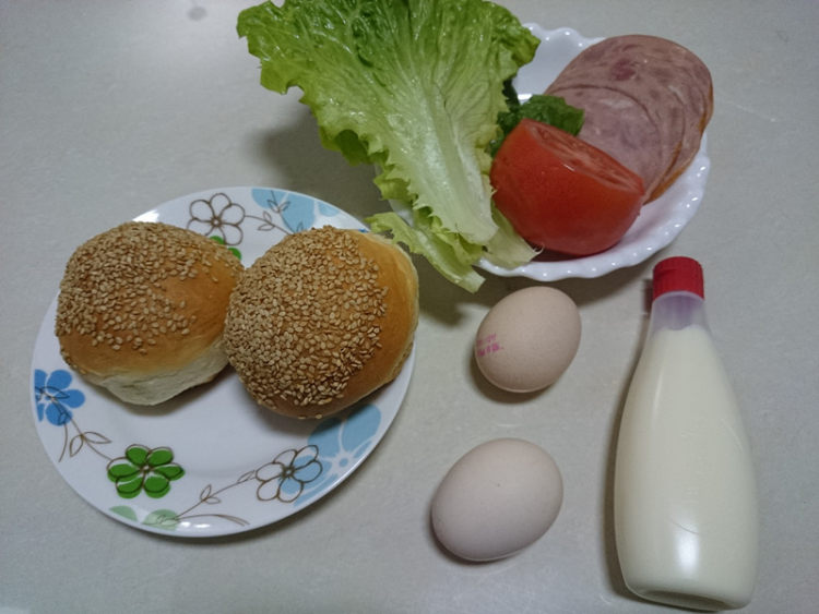 鸡蛋火腿汉堡步骤9