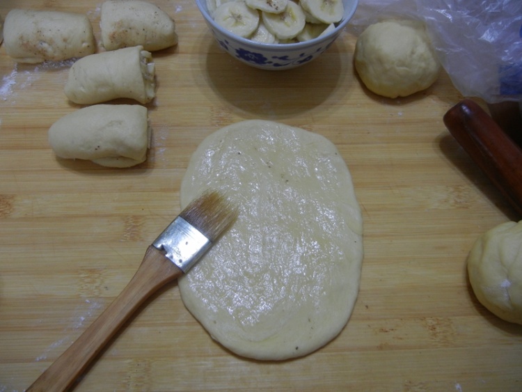 香蕉夹心小餐包步骤10