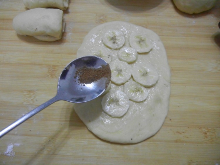 香蕉夹心小餐包步骤13