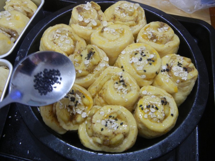 香蕉夹心小餐包步骤19
