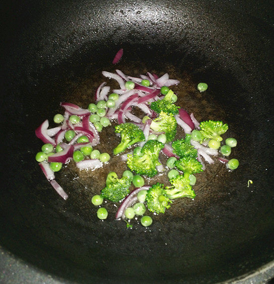 芝士火腿虾仁焗饭步骤4
