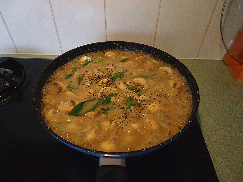 鸡肉烩蘑菇步骤9