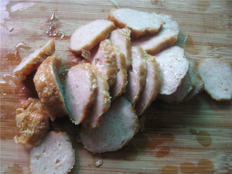 肉饼蒜香番茄意面步骤5
