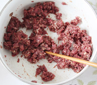 橙汁黑椒牛肉意大利面步骤4