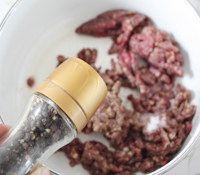 橙汁黑椒牛肉意大利面步骤3