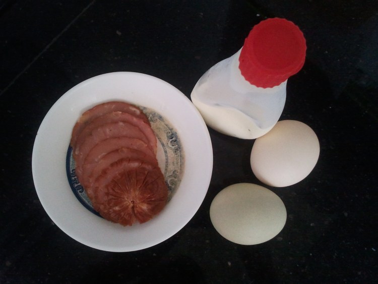 火腿鸡蛋三明治步骤2