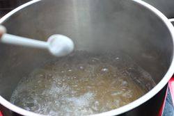 肉酱意面步骤3