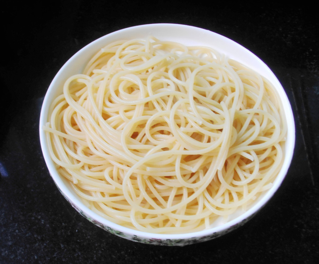 黑椒牛肉炒意面步骤3