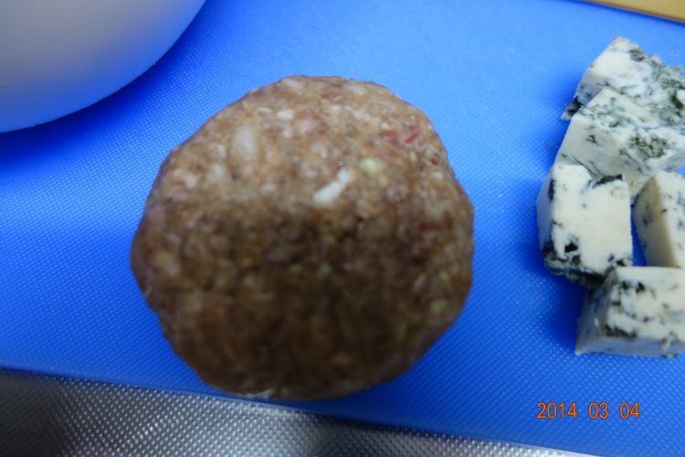 起士汉堡肉排步骤7