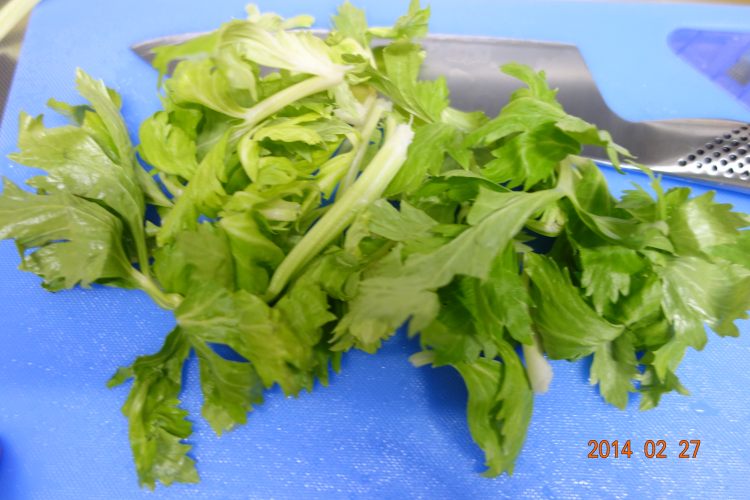 起士芹菜叶饭步骤2