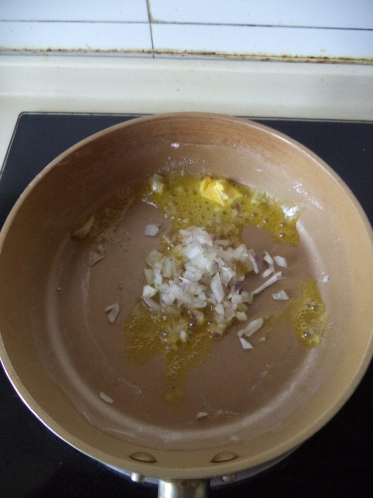 奶油鸡肉蘑菇浓汤步骤4