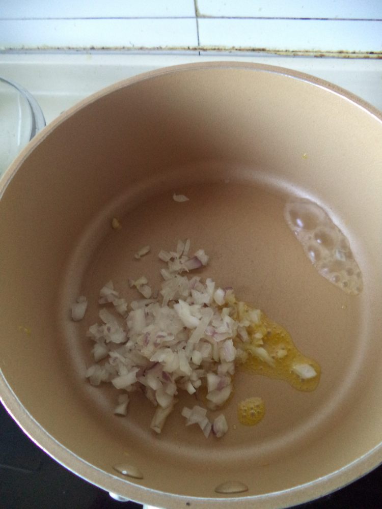 奶油鸡肉蘑菇浓汤步骤11