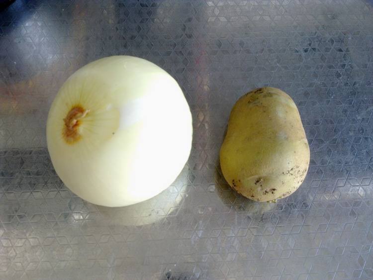 土豆洋葱浓汤步骤1