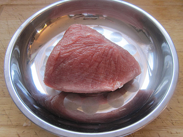香草煎嫩牛柳步骤1