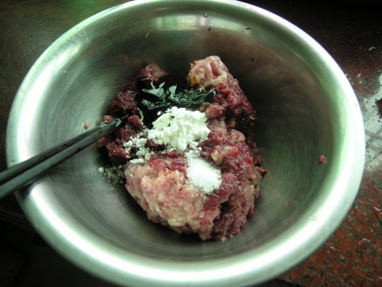 香草牛肉饼步骤6