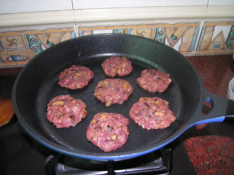 香草牛肉饼步骤13
