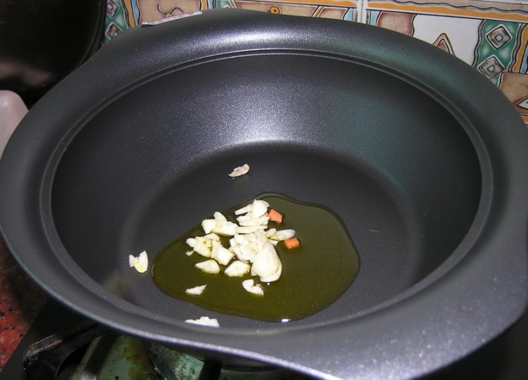 肉酱字母意面步骤7