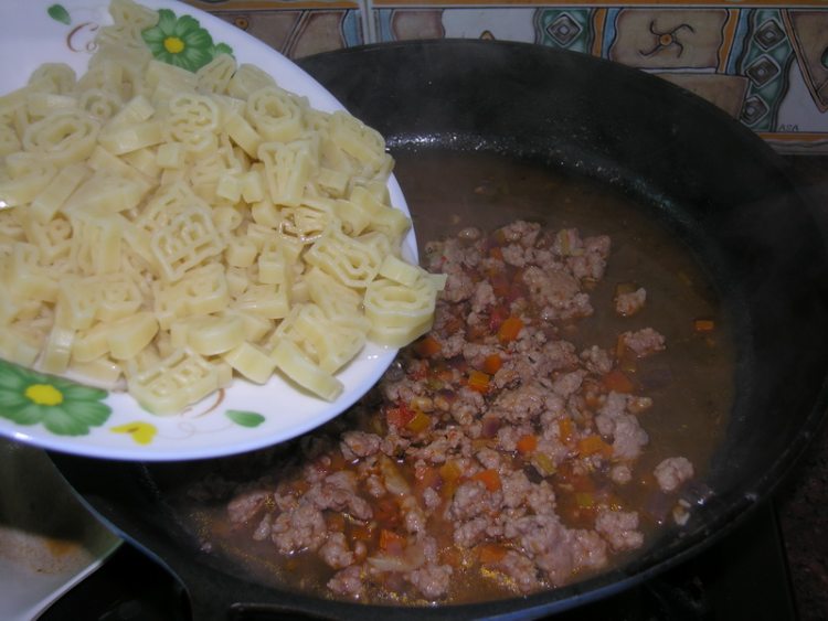 肉酱字母意面步骤19