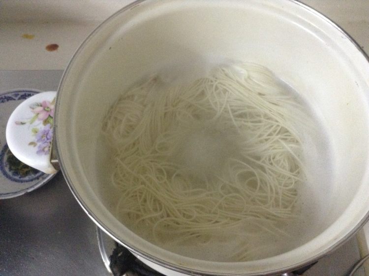 番茄意式肉酱面步骤2