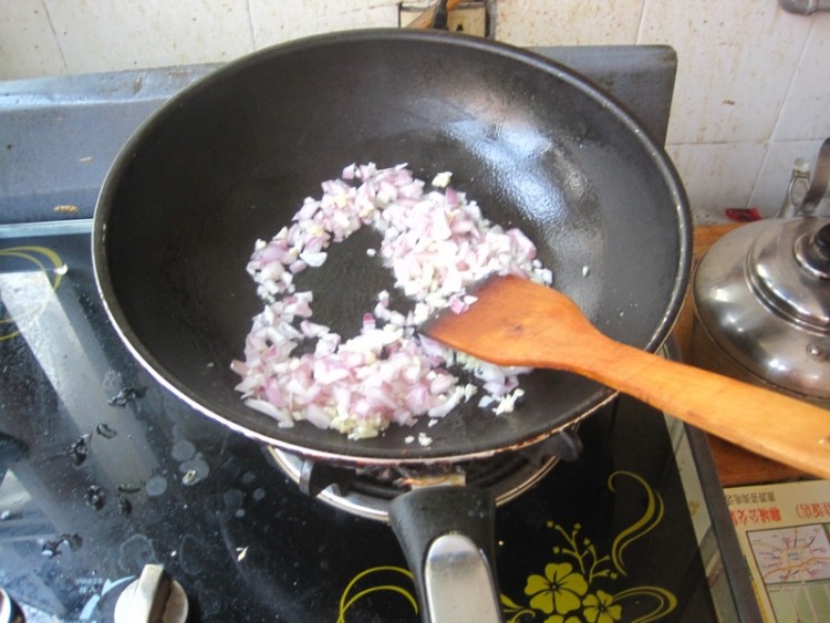 肉末时蔬意粉步骤5