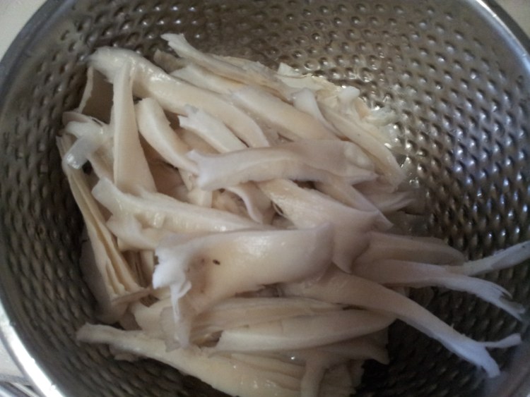 蘑菇火腿蝴蝶面步骤4