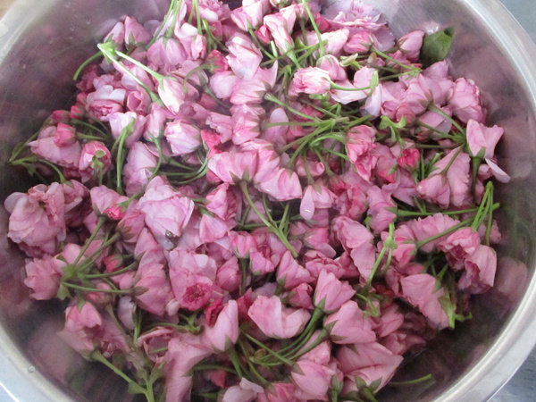 盐渍樱花步骤1