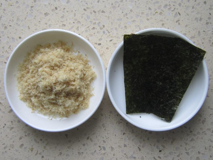 红粳米肉松饭团步骤2