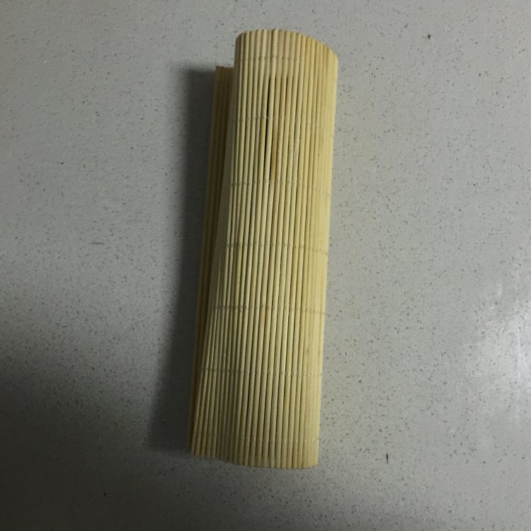 卷寿司步骤7