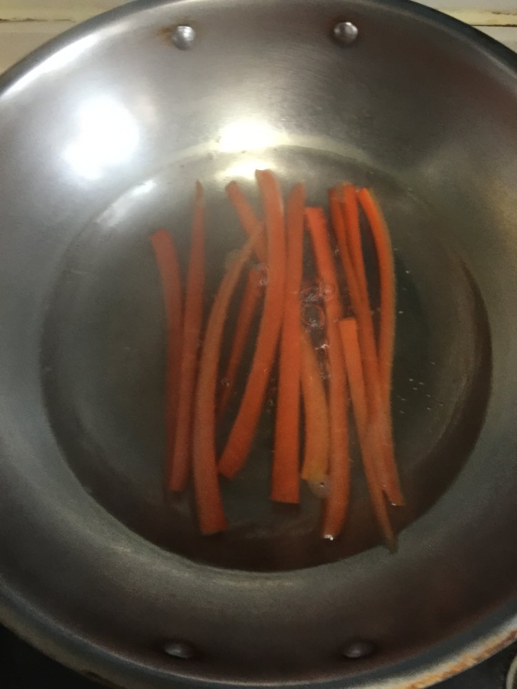三文鱼反转寿司步骤2