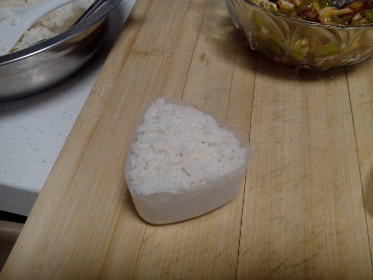 香肠包菜饭团步骤11