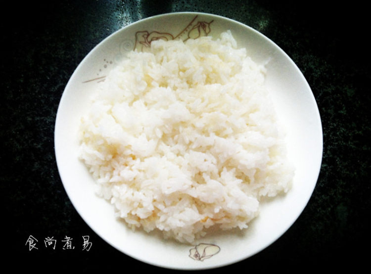 火腿鸡蛋寿司步骤4