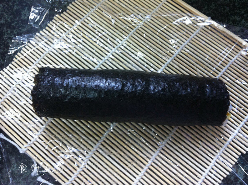火腿鸡蛋寿司步骤13
