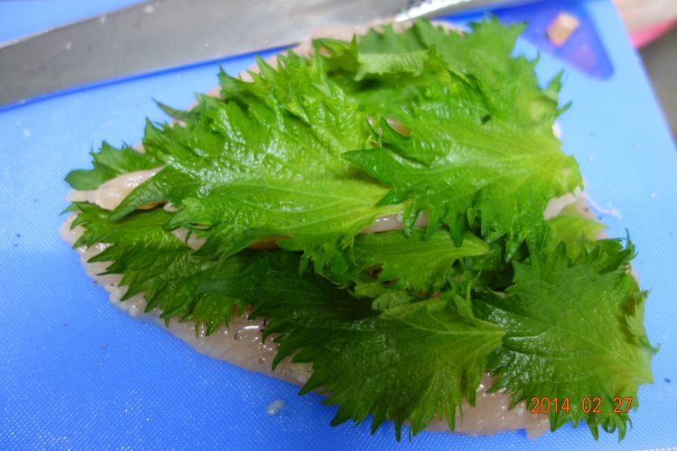鸡肉紫苏卷步骤6